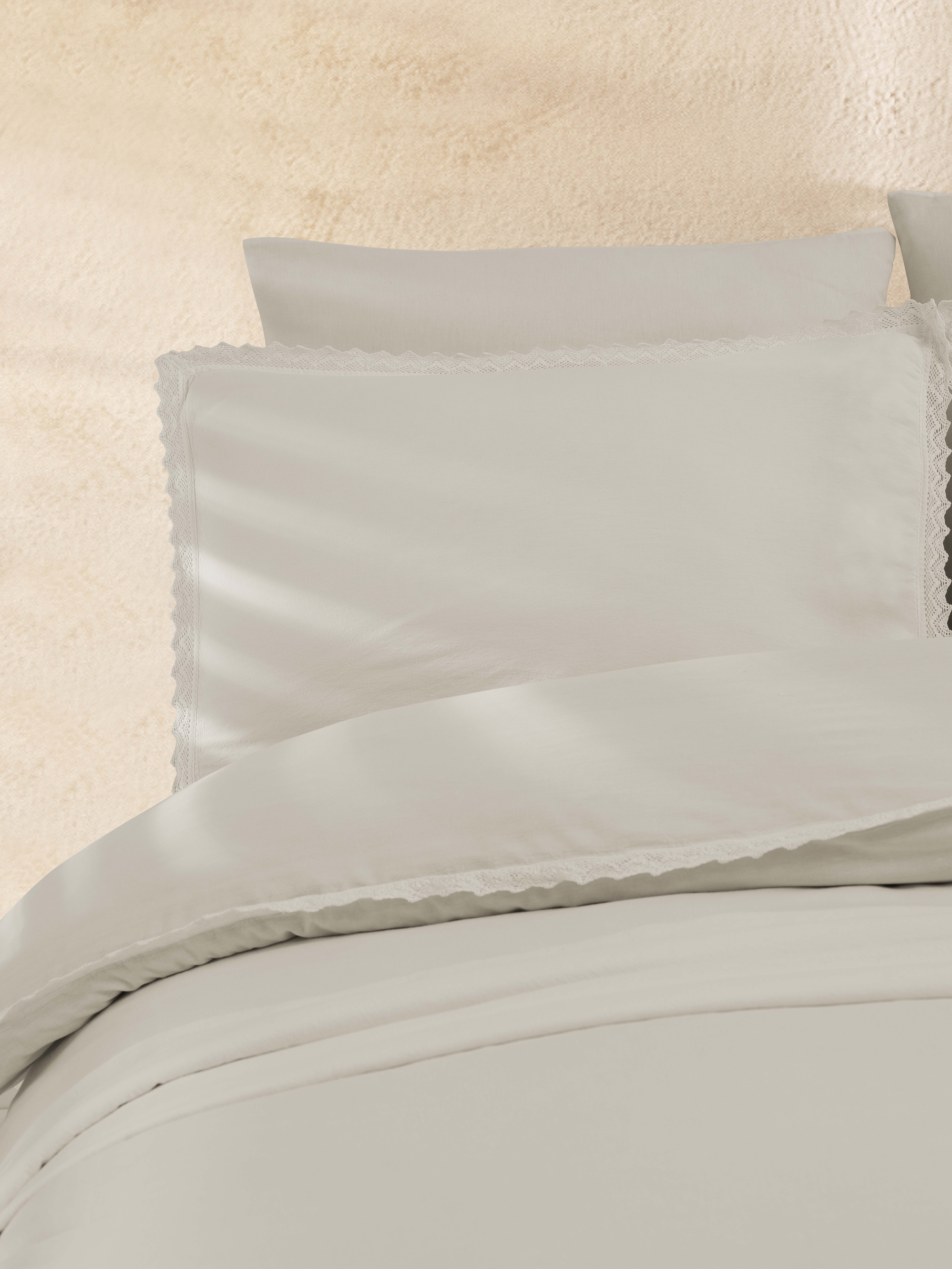 Dantelli Nevresim Takımı