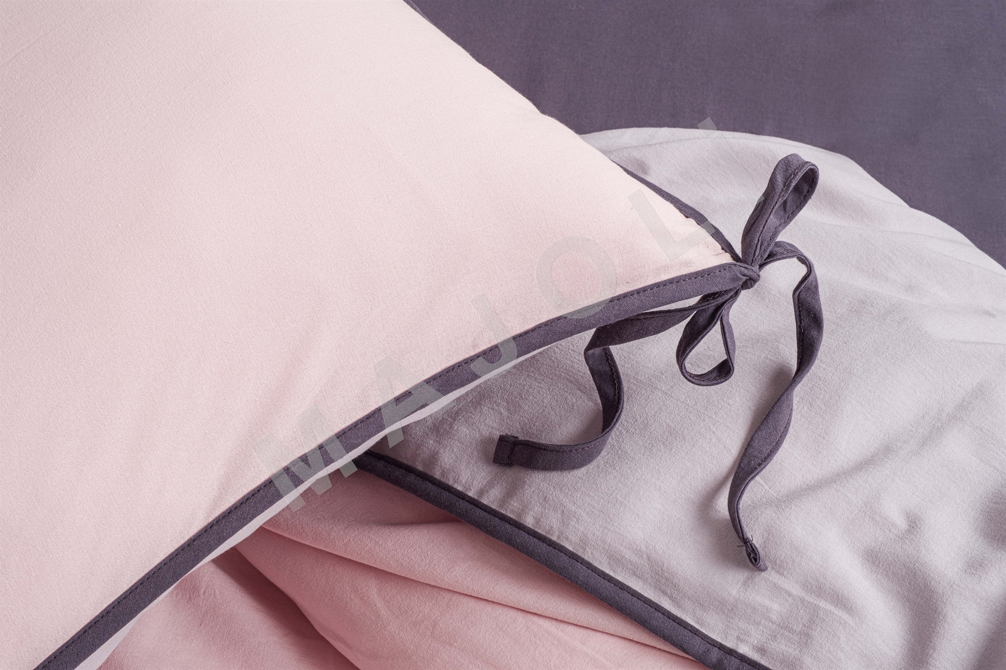 Demeter Nevresim Takımı