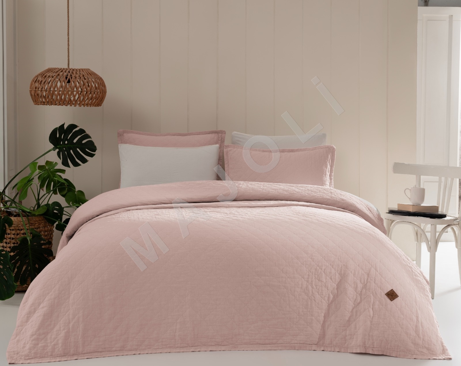 Manu Yatak Örtüsü