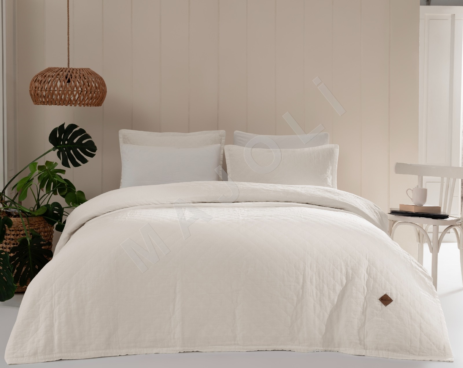 Manu Yatak Örtüsü