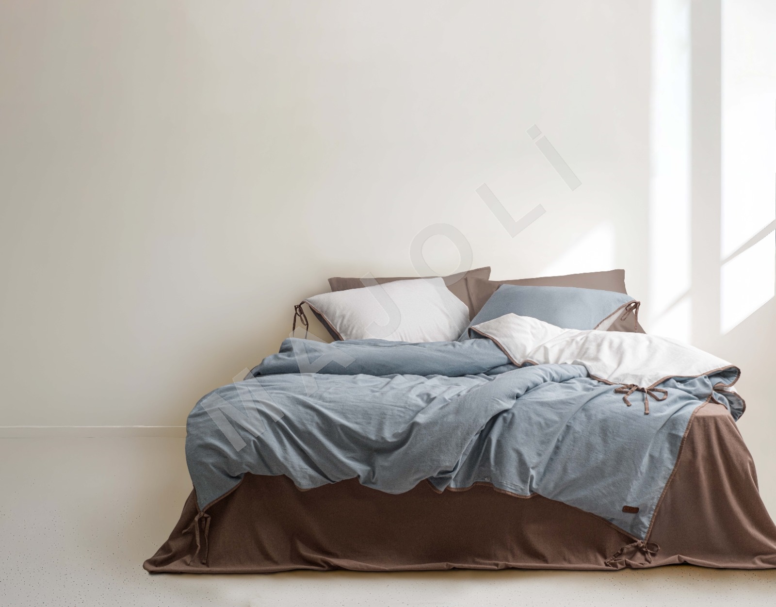 Demeter Nevresim Takımı