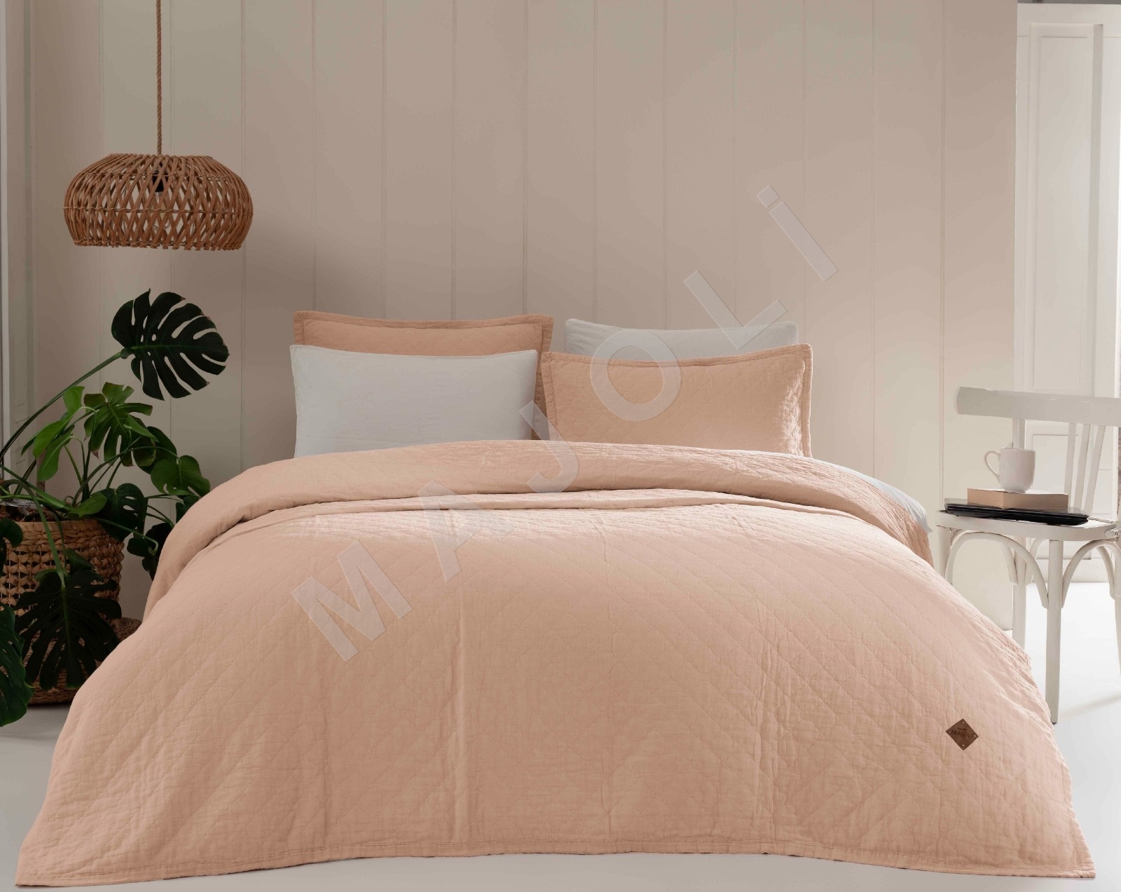 Manu Yatak Örtüsü