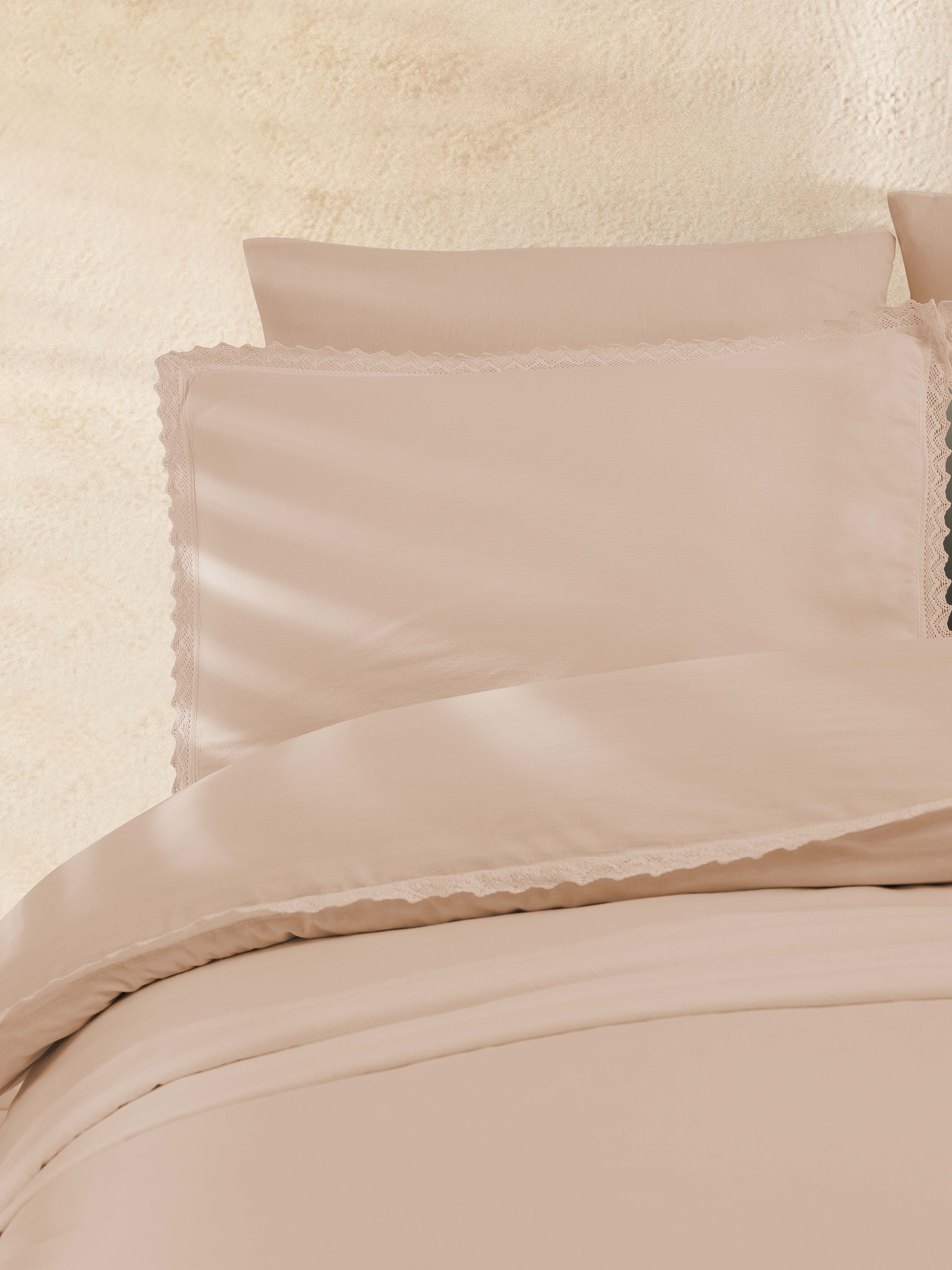 Dantelli Nevresim Takımı